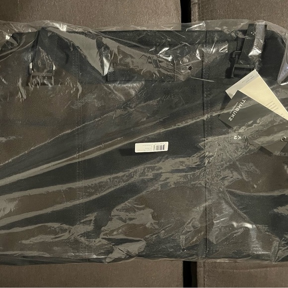 New Timbuk2 Black Messenger Bag - 17” Laptop - Picture 5 of 9